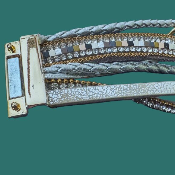 Boho Heart Leather Multi-layered Cuff Magnetic Bracelet Gold/Silver Accents EUC - Picture 4 of 12